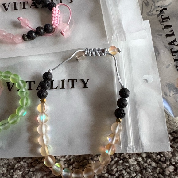 Bracelets - Picture 5 of 5